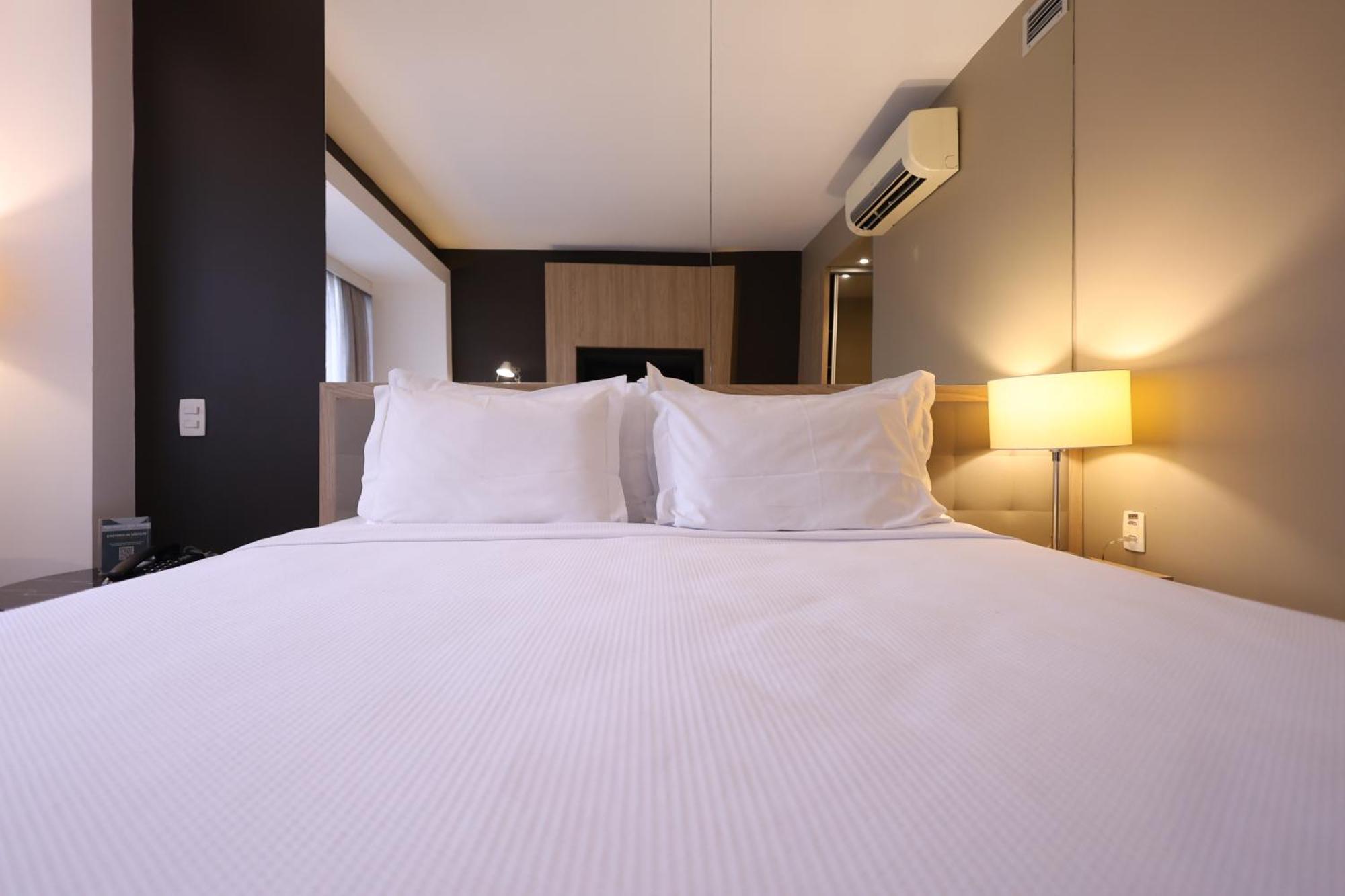 Luxo com Cama King Não Fumantes